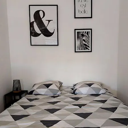 Appartement Proche Et Commerces *