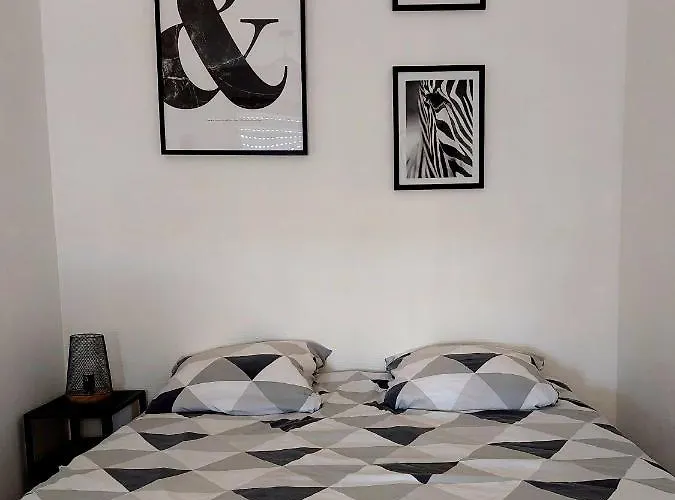 公寓 Proche Et Commerces *