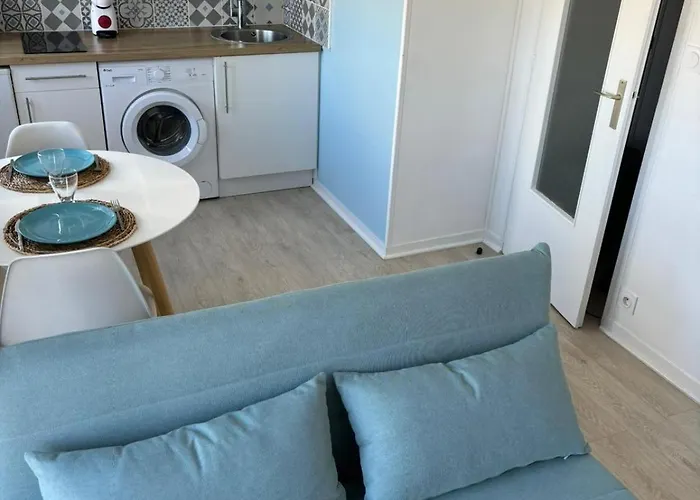 公寓 Proche Et Commerces 莱萨布勒-多洛讷