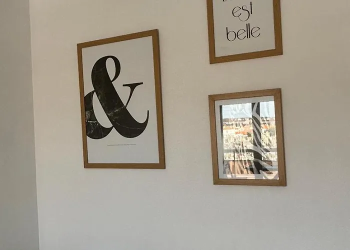 Proche Et Commerces *